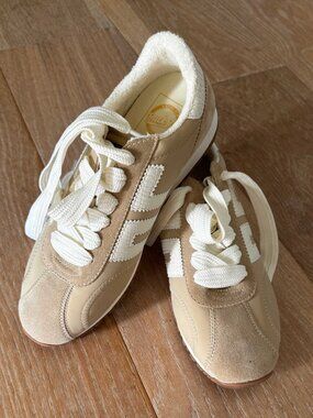 Back 70 Asian Sneaker in Almond